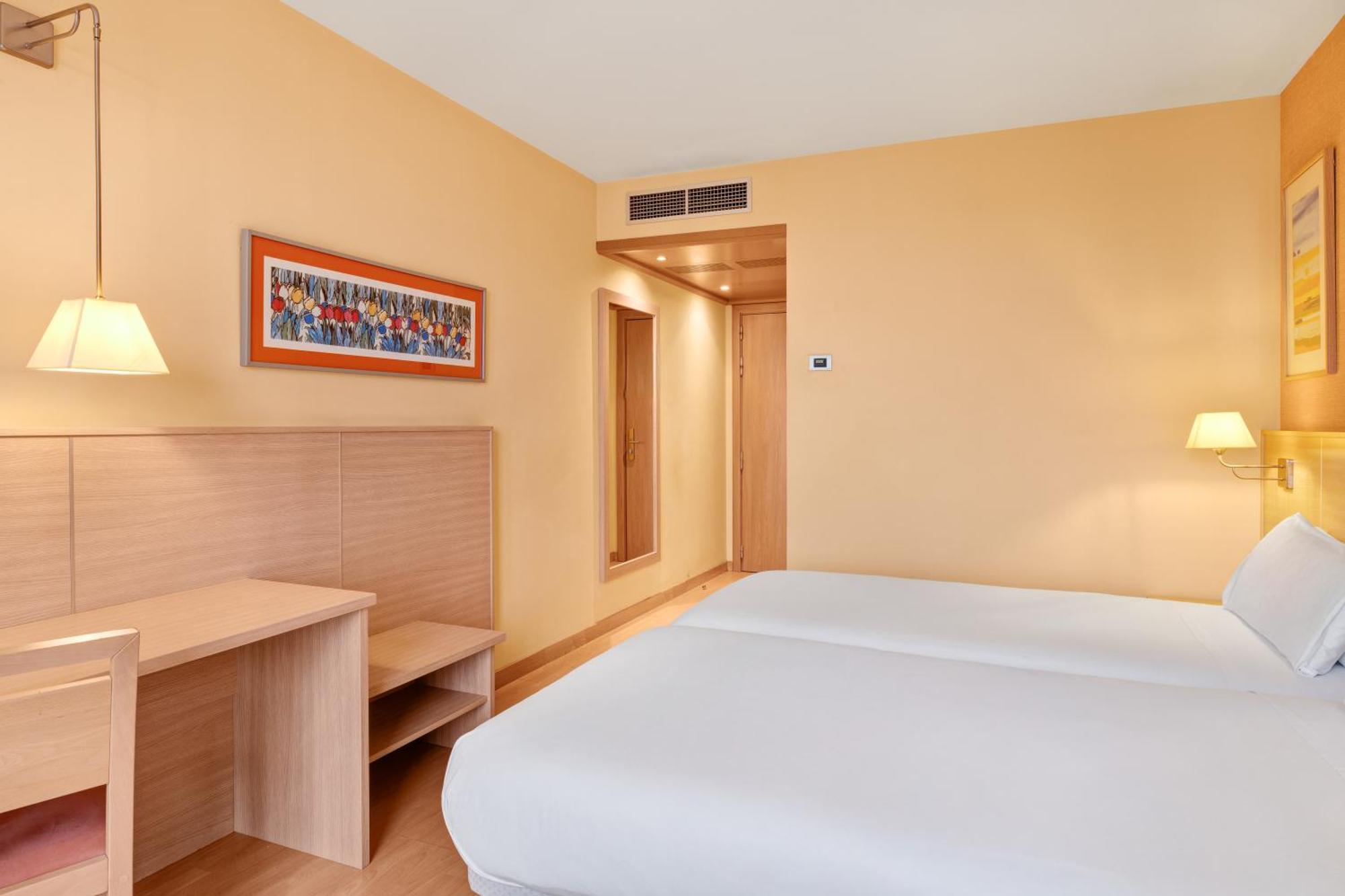 Hotel Tarragona 3*